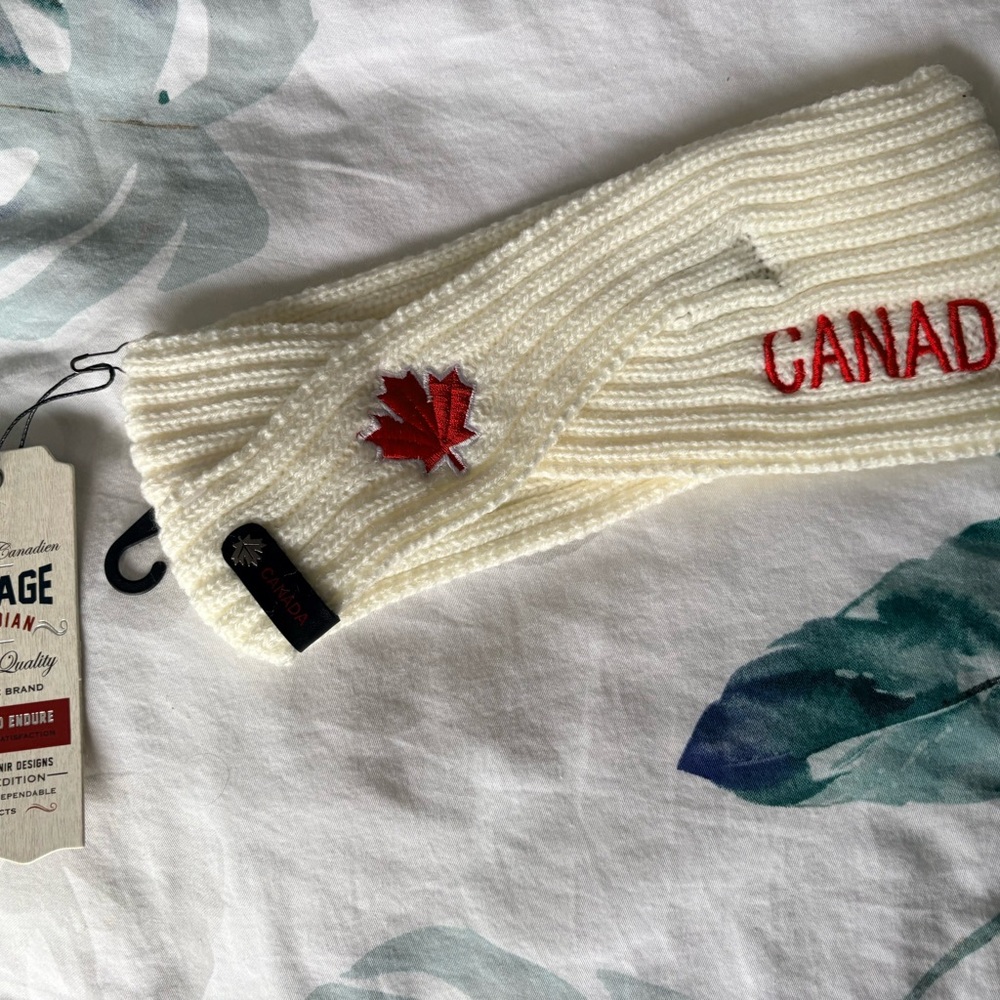 CANADA Cream Knit Headband with Red Maple Leaf